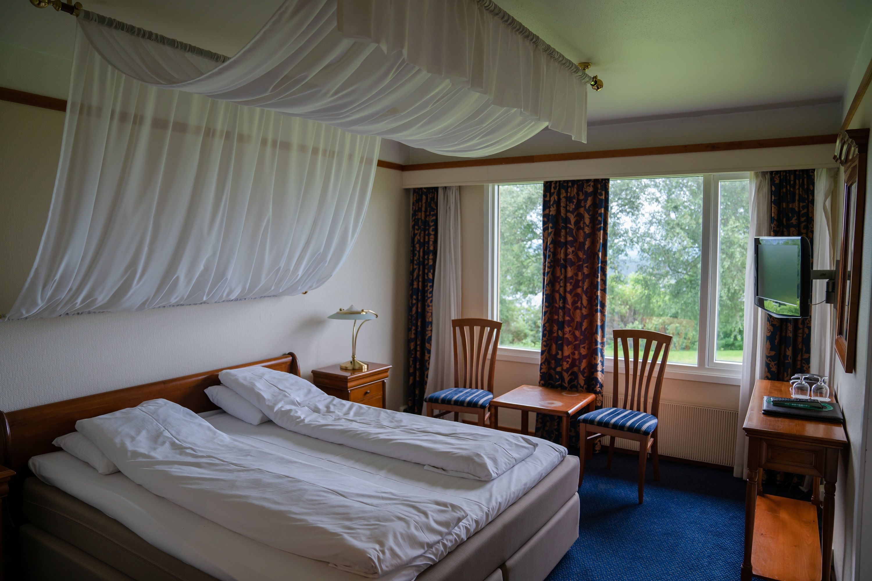 Westland Hotel