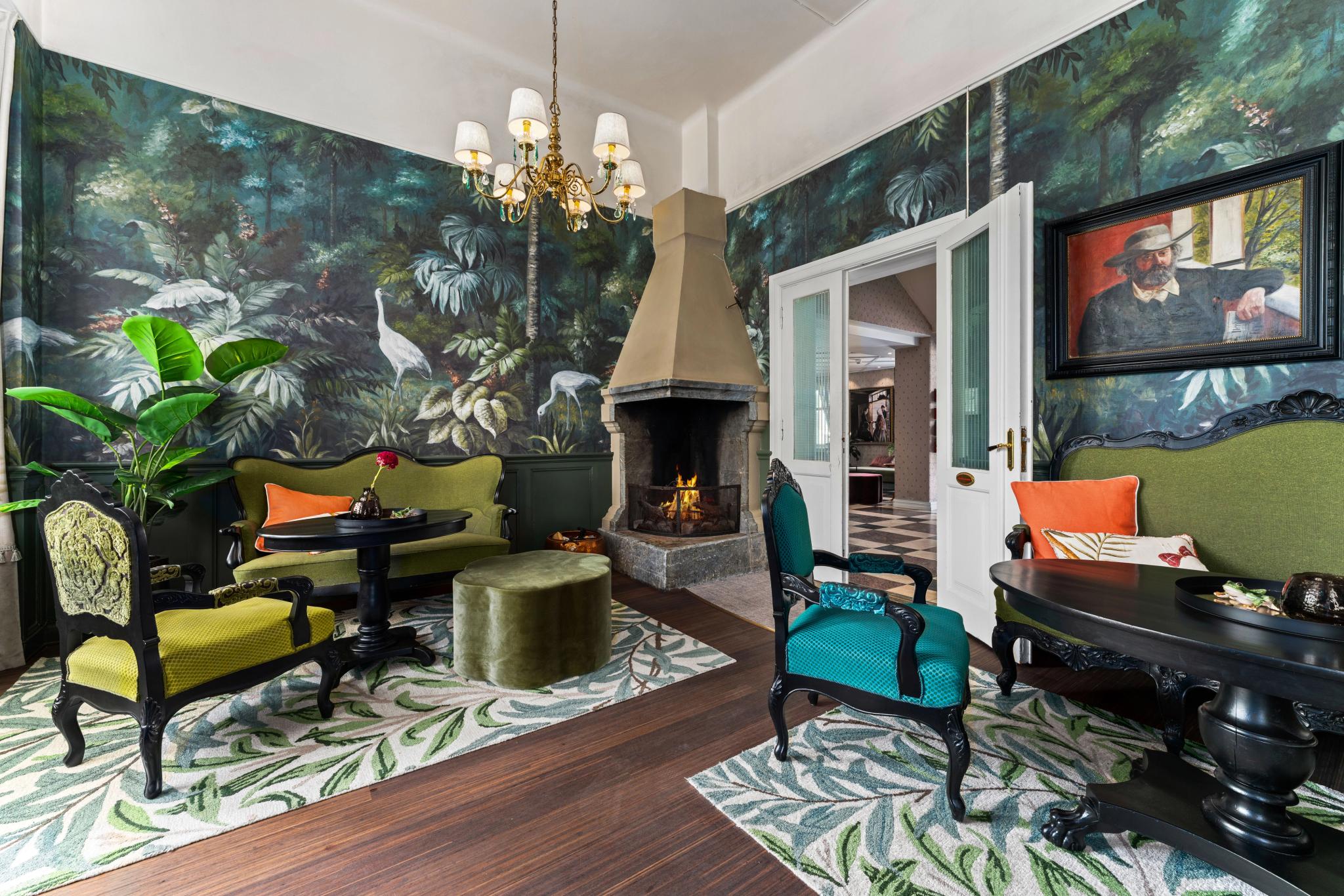 Lounge at Hotel Breiseth