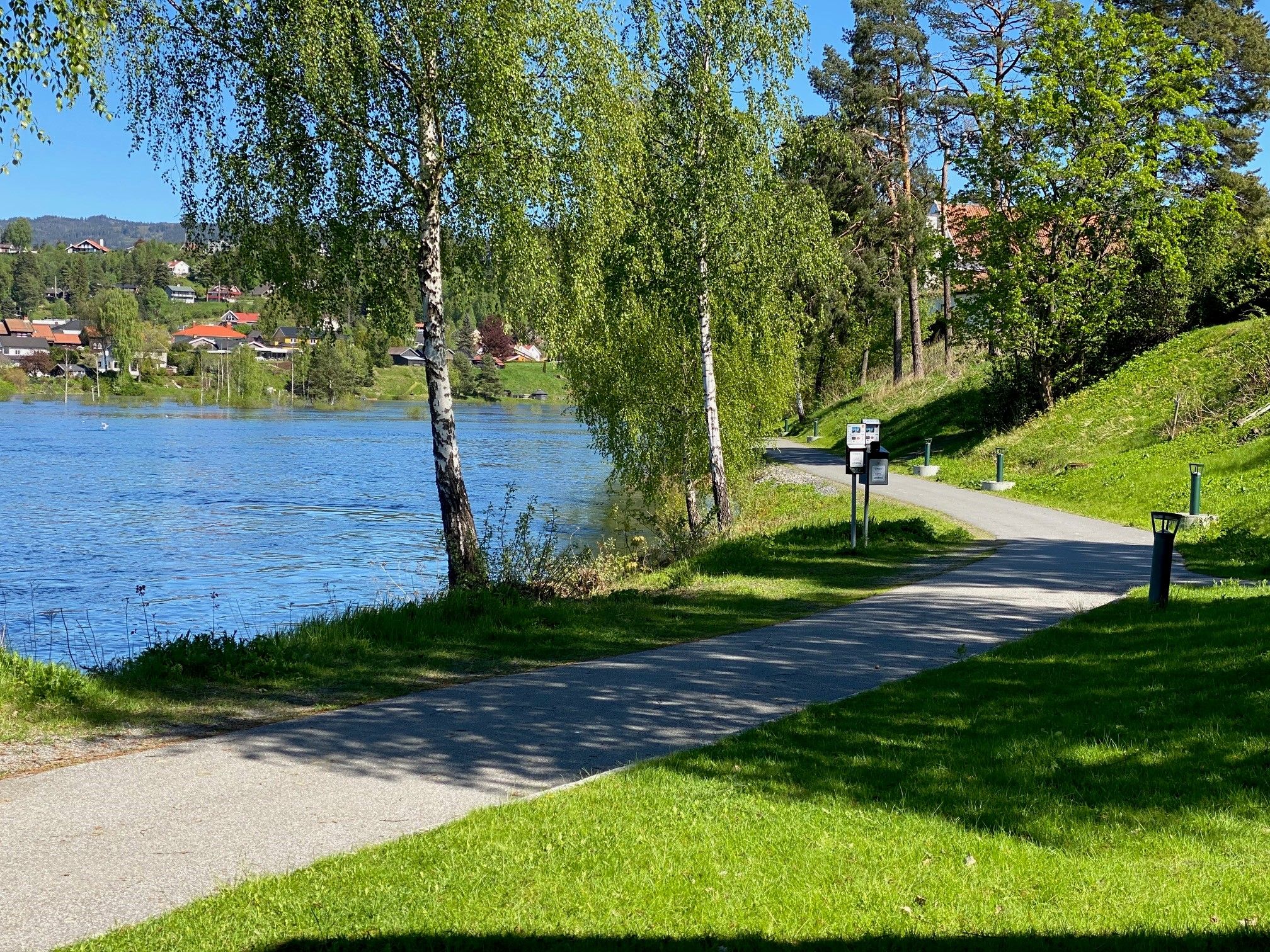 Elvelangs Storelva Hønefoss