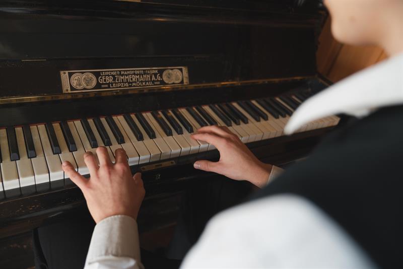 The piano where Edvard Grieg composed Opus 66 at the Fossli Hotel.