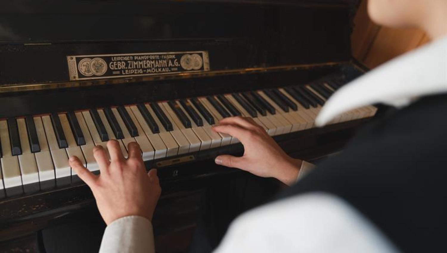 The piano where Edvard Grieg composed Opus 66 at the Fossli Hotel.