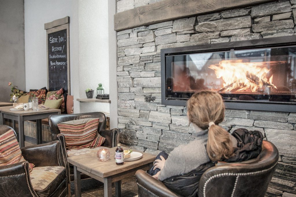 The Bakery in Brumunddal - Table by the fireplace