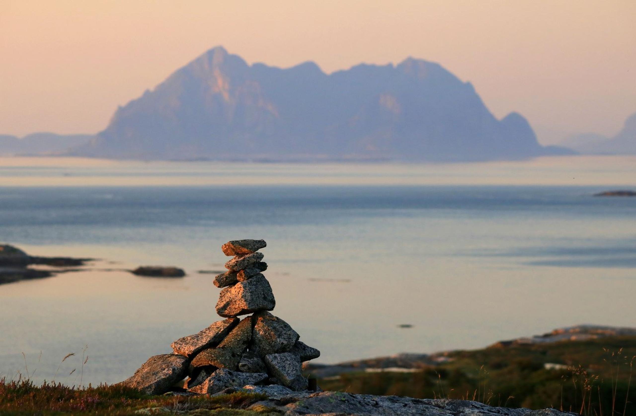 A stroll to the fishing village at Støtt