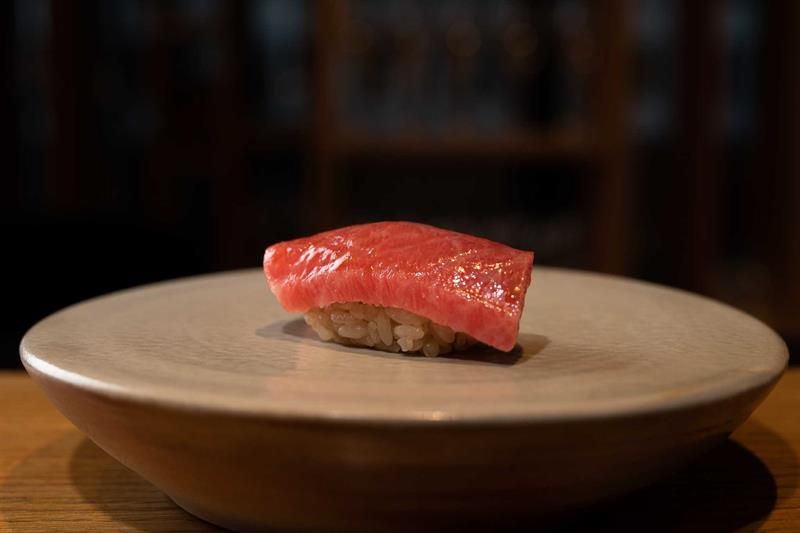 Detail of tuna nigiri