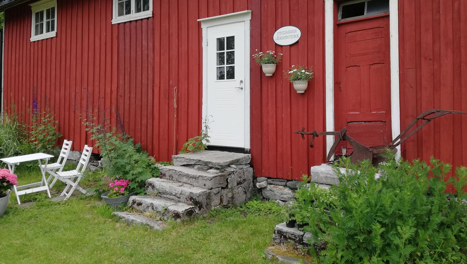 Dønnes Gård