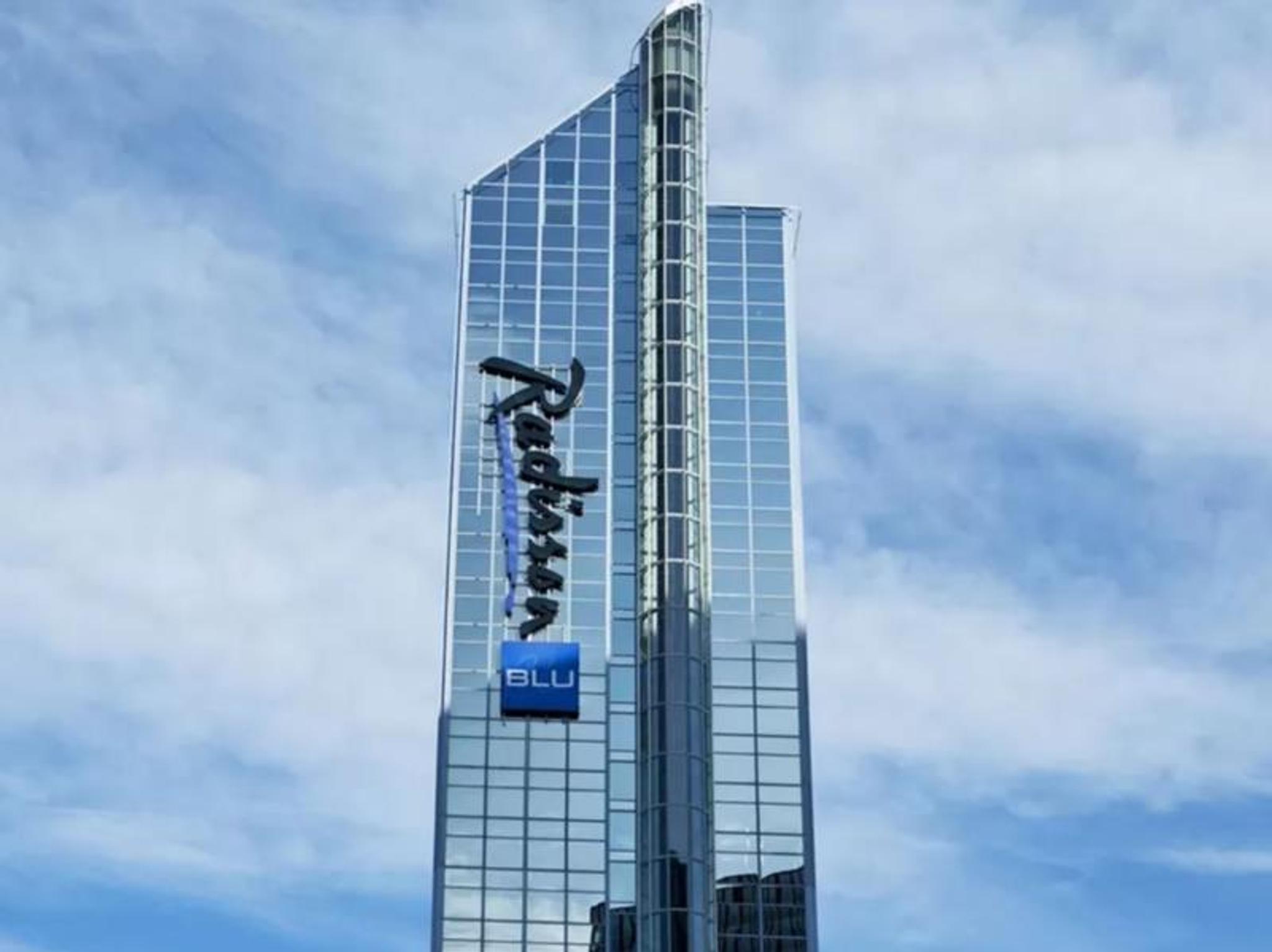 Radisson Blu Plaza Hotel