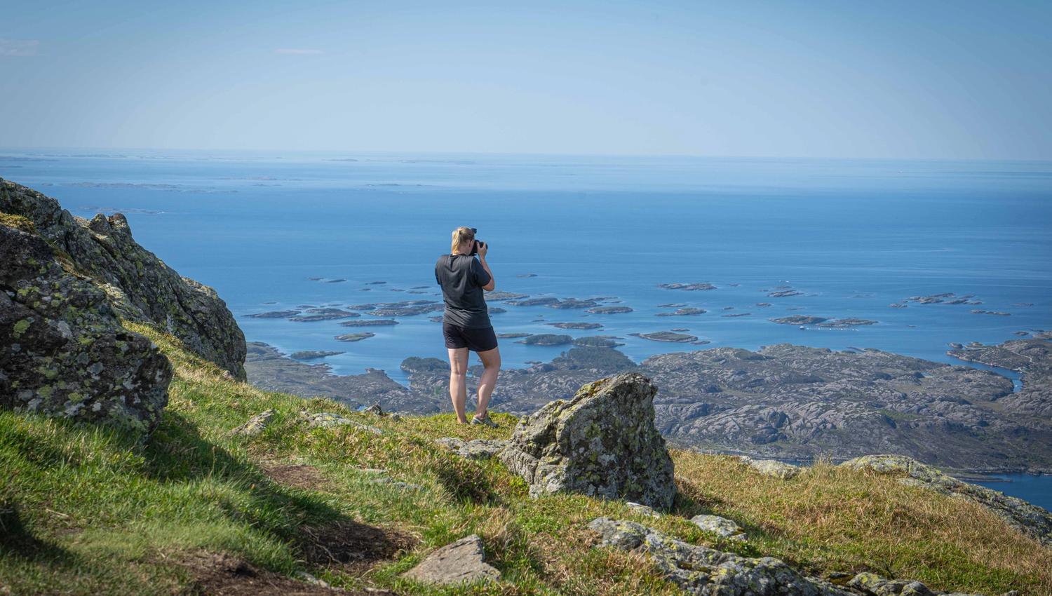 You will have beautiful surroundings all they way to the top