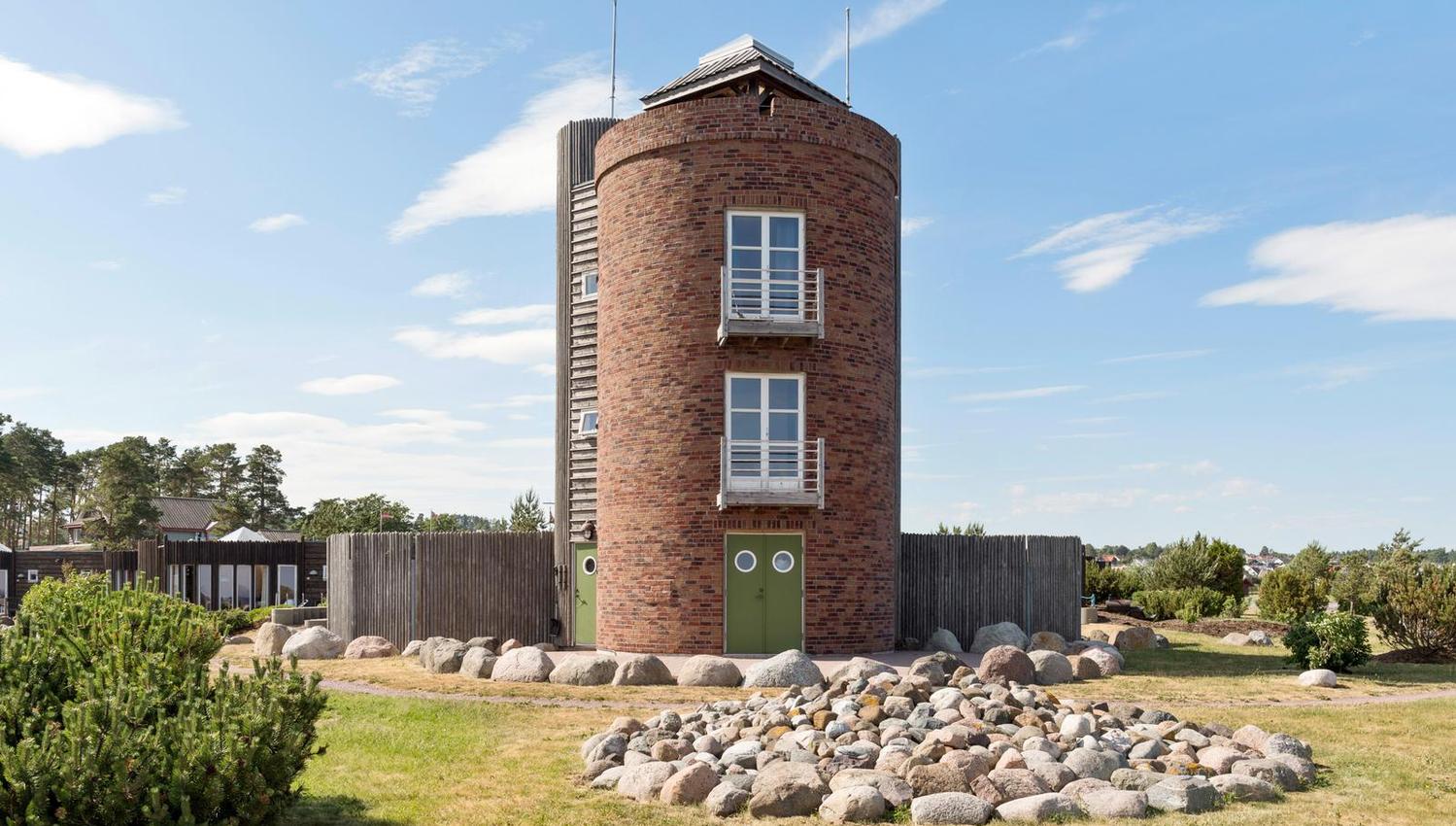 Round tower