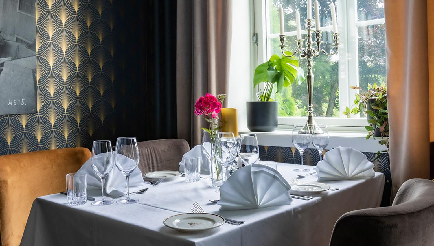 restaurant på Brattrein Hotel