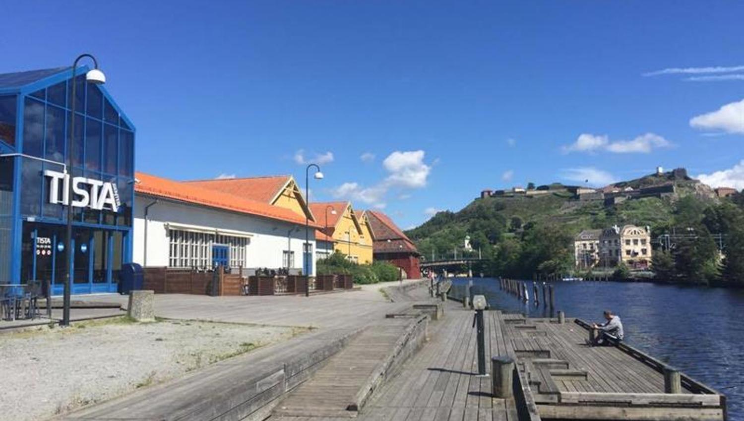 Bryggepromenade mellom Tista Senter og Tista-elven i Halden