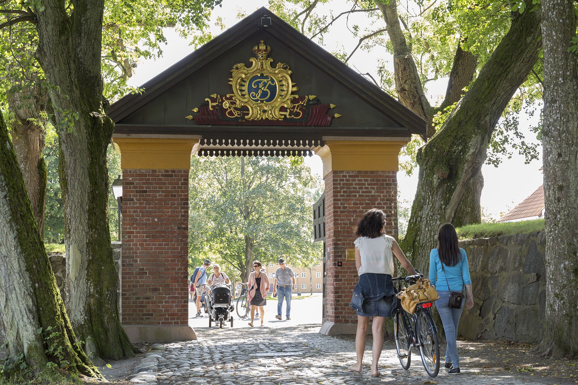 Inngang til Fredriksvern verft