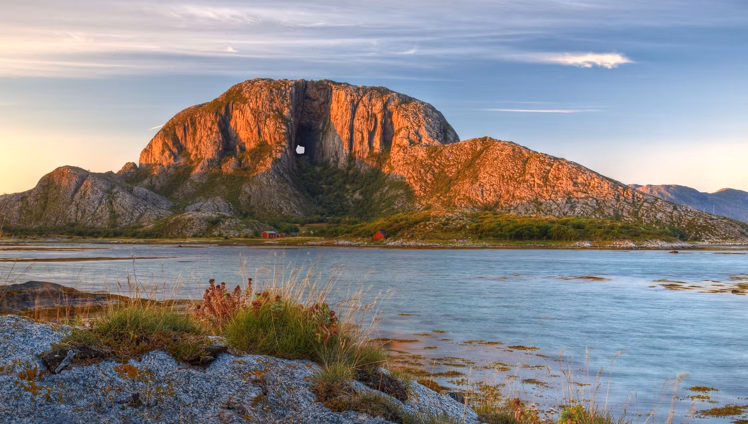 Turforslag: Torghatten opp