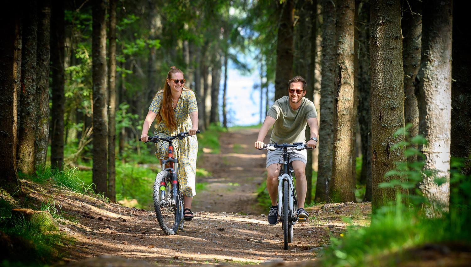 Lyngstrand Camping_Søndre_Land_sykkelpar_Foto_Bjørn_Stuedal