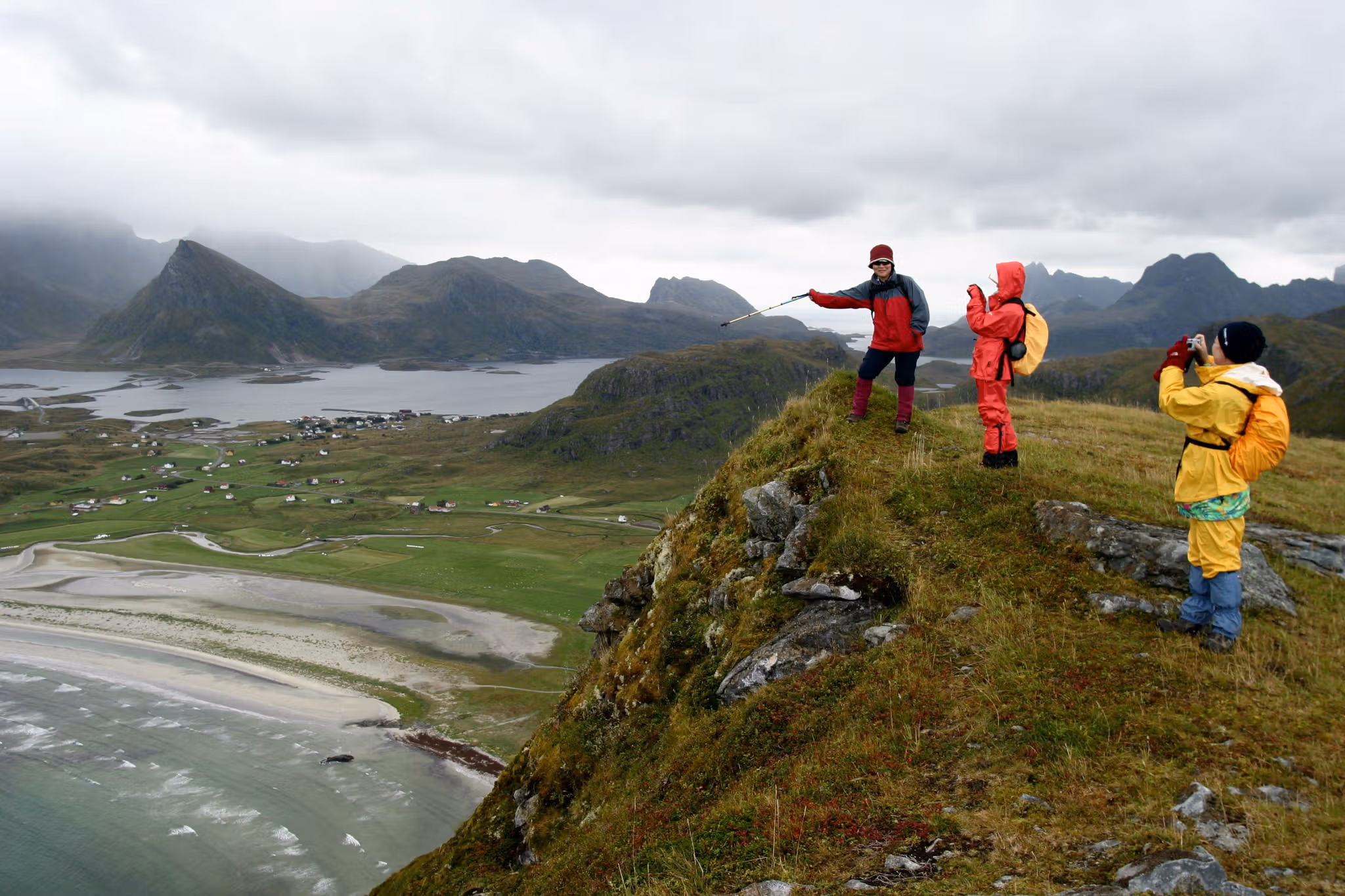 Hiking in Lofoten - Lofoten Aktiv