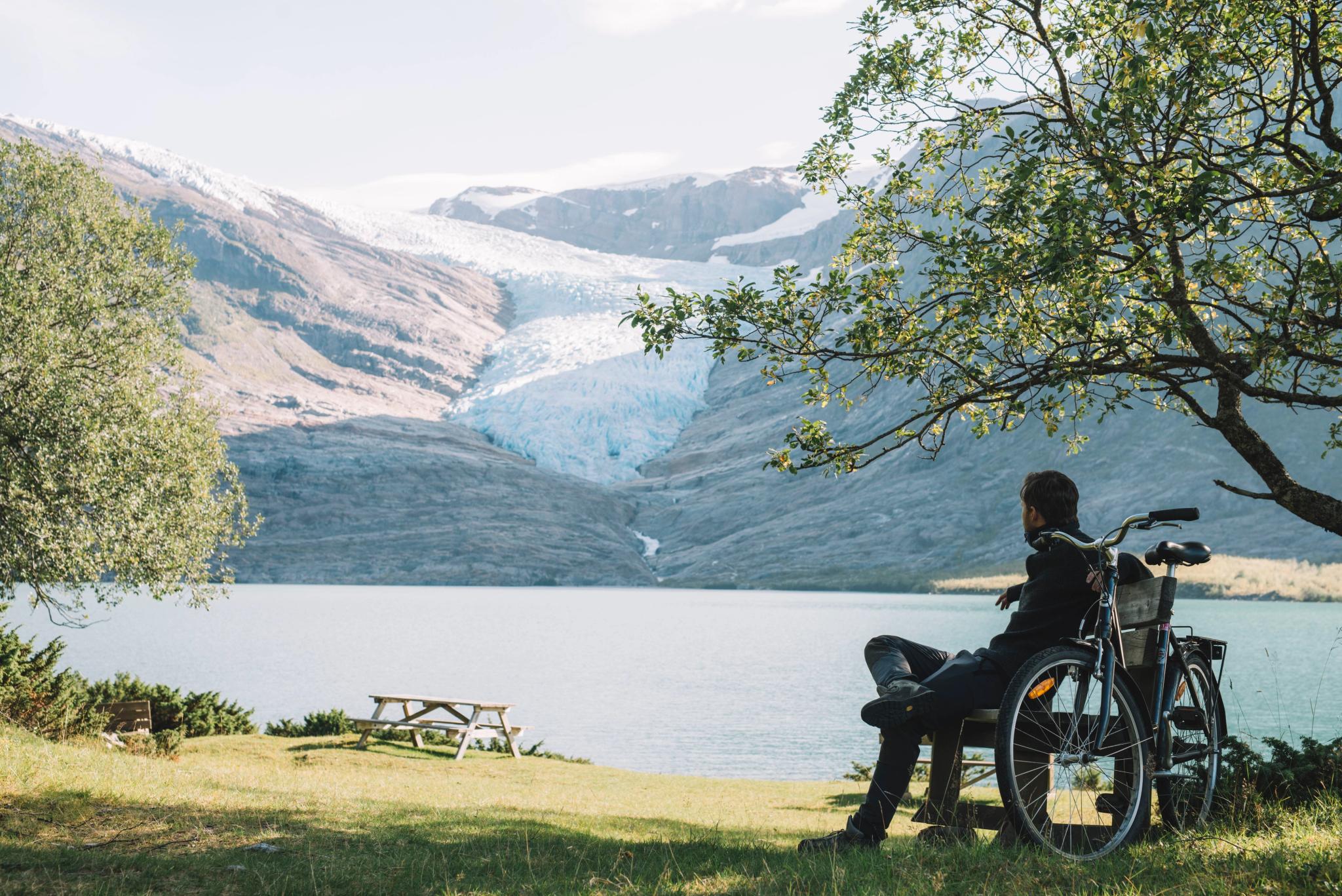 Svartisen glacier – Austerdalsisen and Engabreen