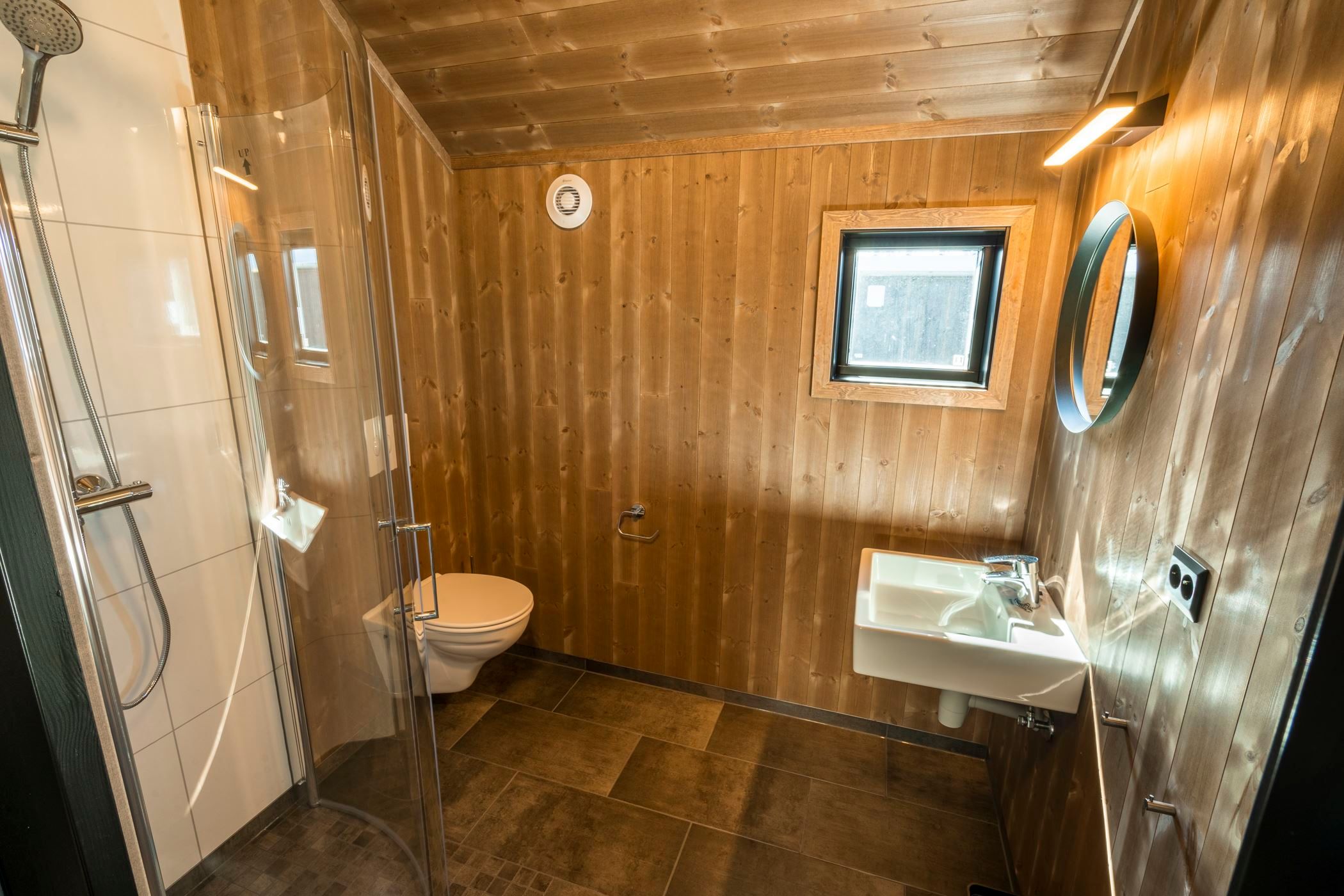 Risøyhamn Sjøhus bathroom