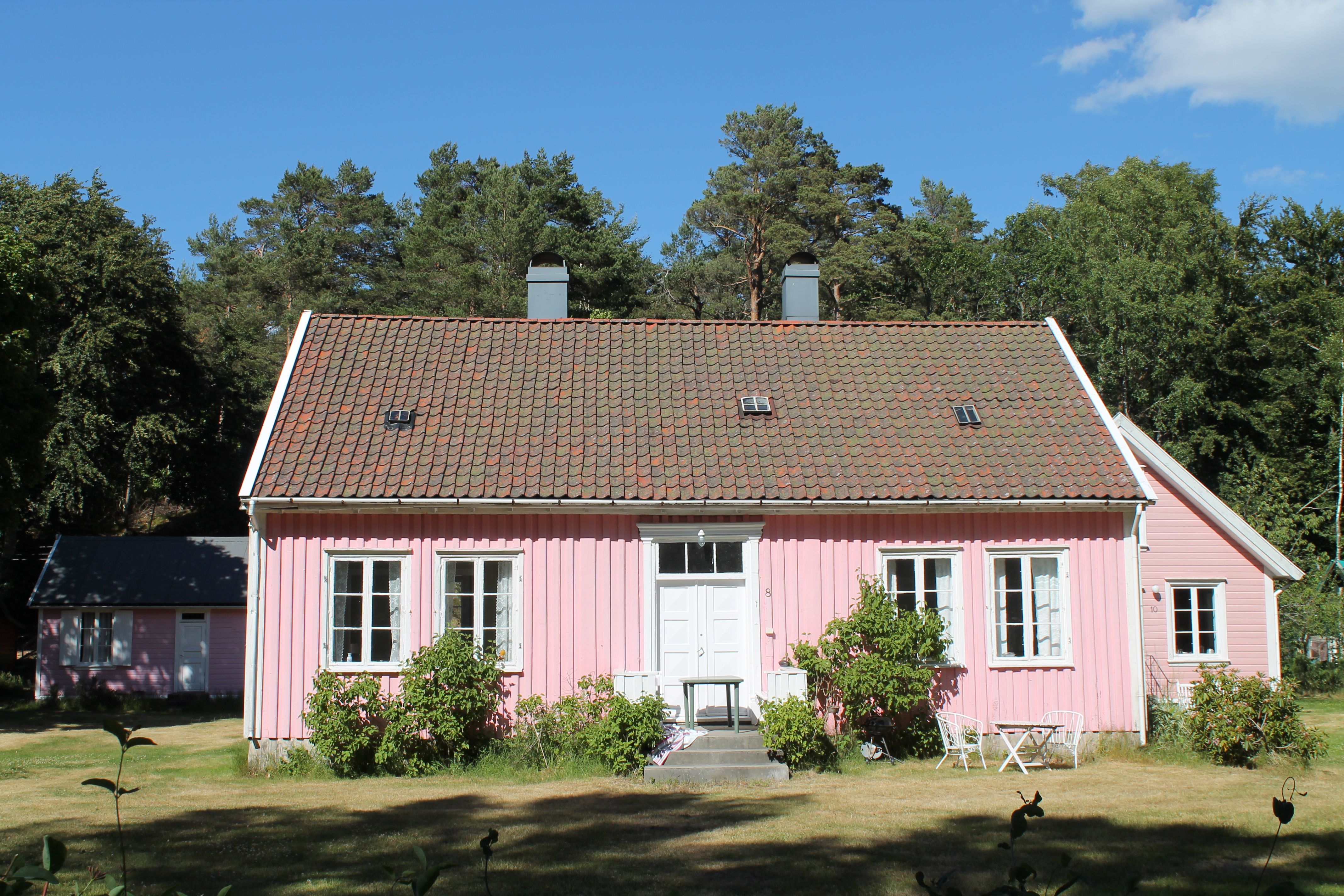 Bilde av pastellrosa hus