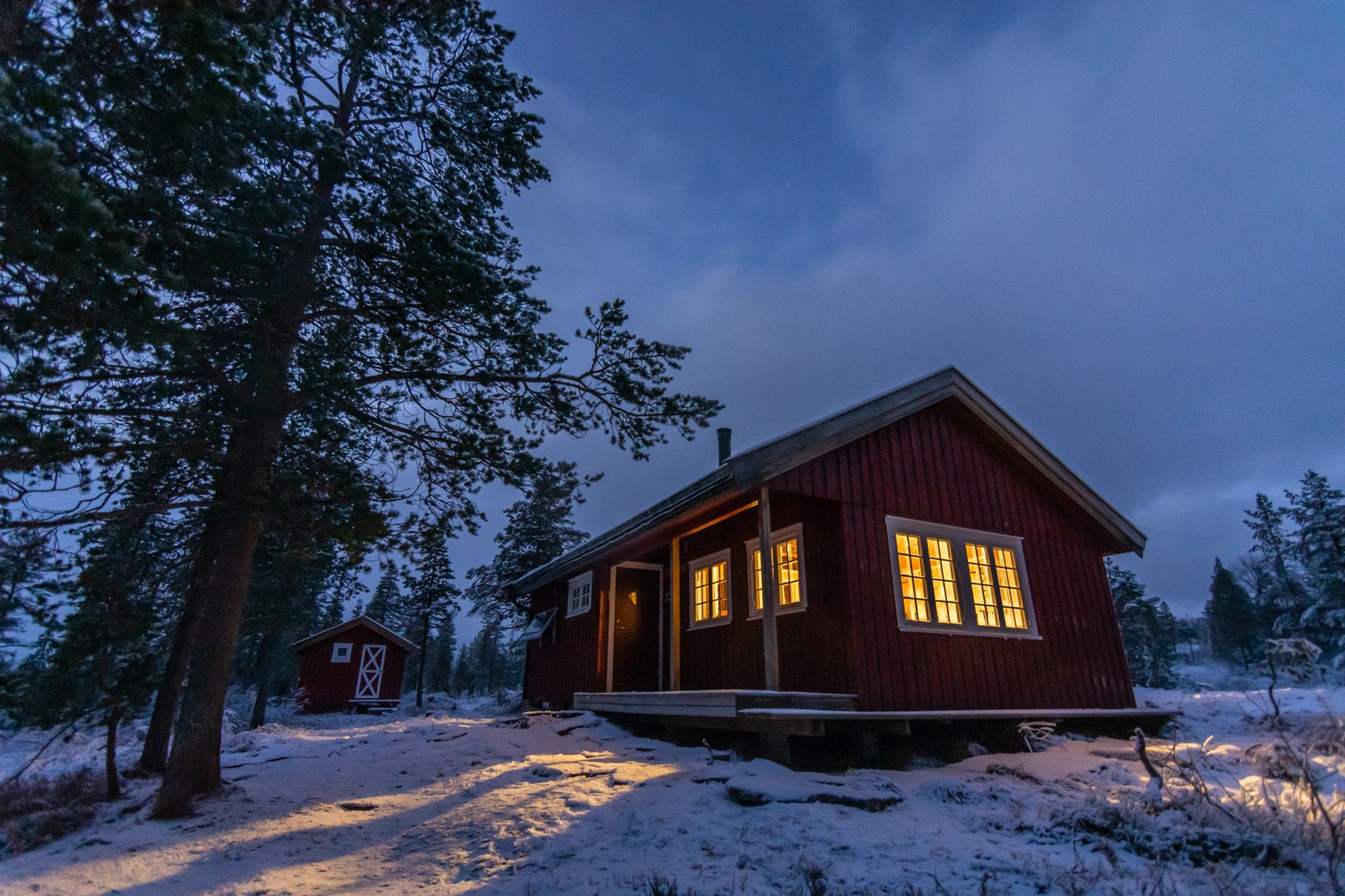 Andorsjøhytta cabin in winter