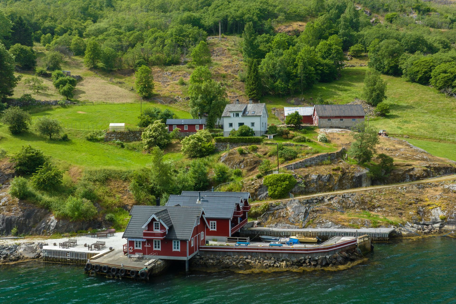 Otterskred Fjordhytter