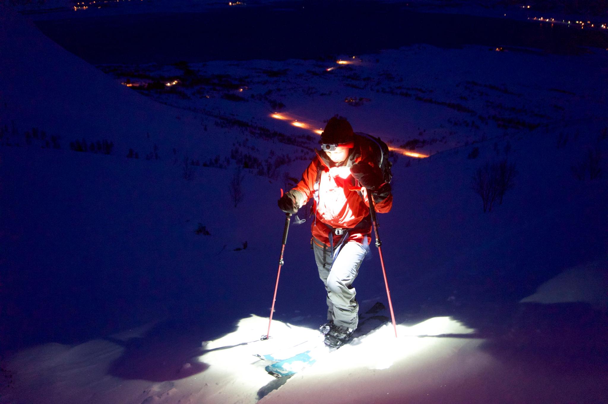 4-day Mountaineering Tour Package with Skårungen