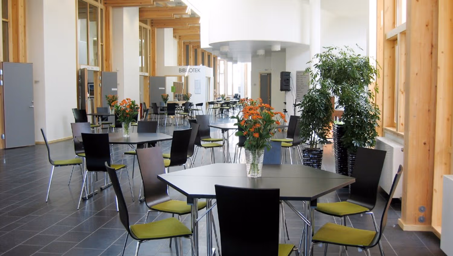 Lyngdal Biblotek sitteplass
