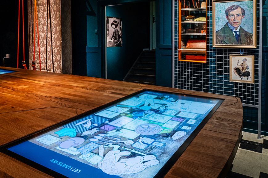 Ineteractive screen and exhibition inside the Perspektivet Museum.