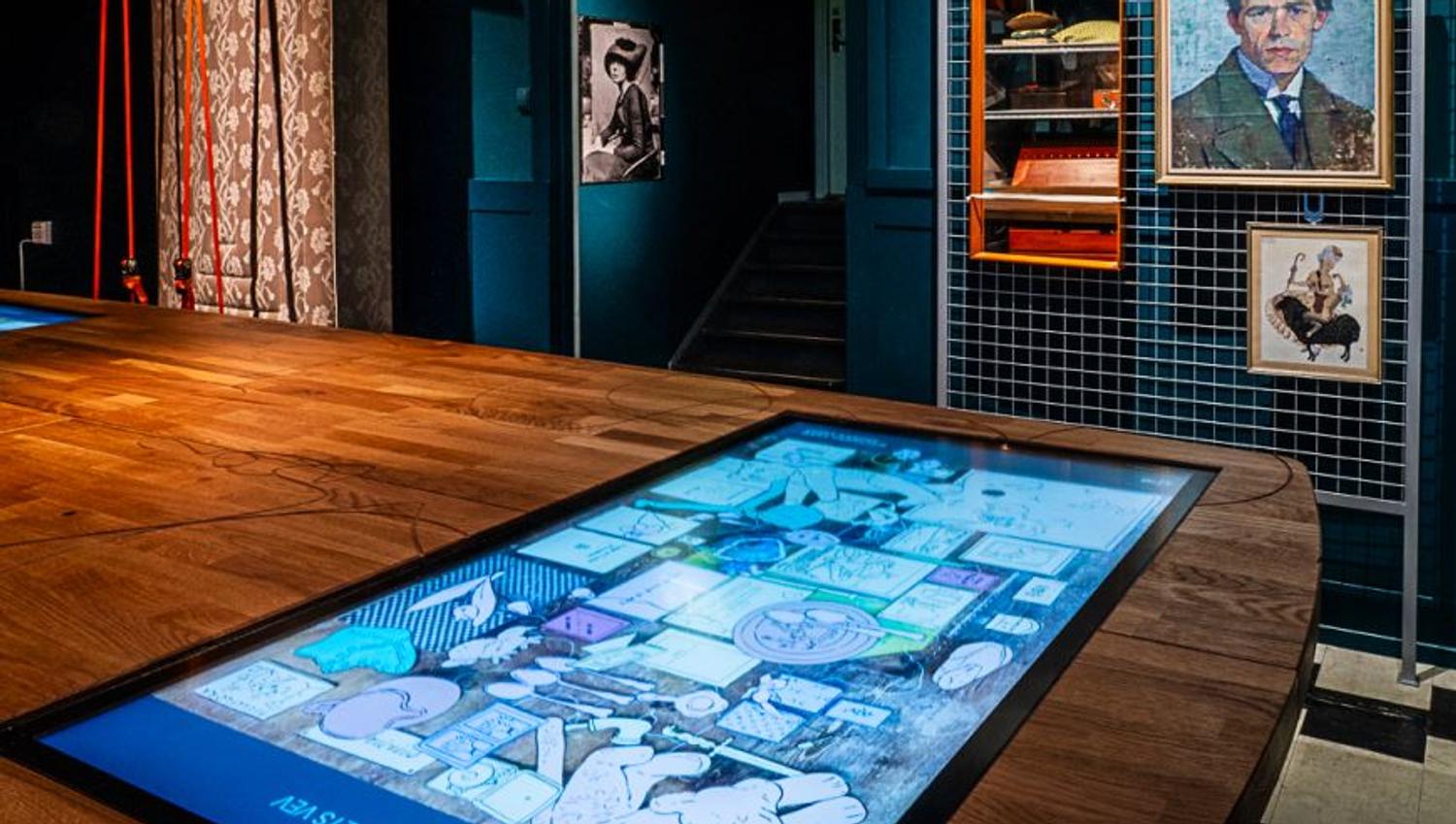 Ineteractive screen and exhibition inside the Perspektivet Museum.