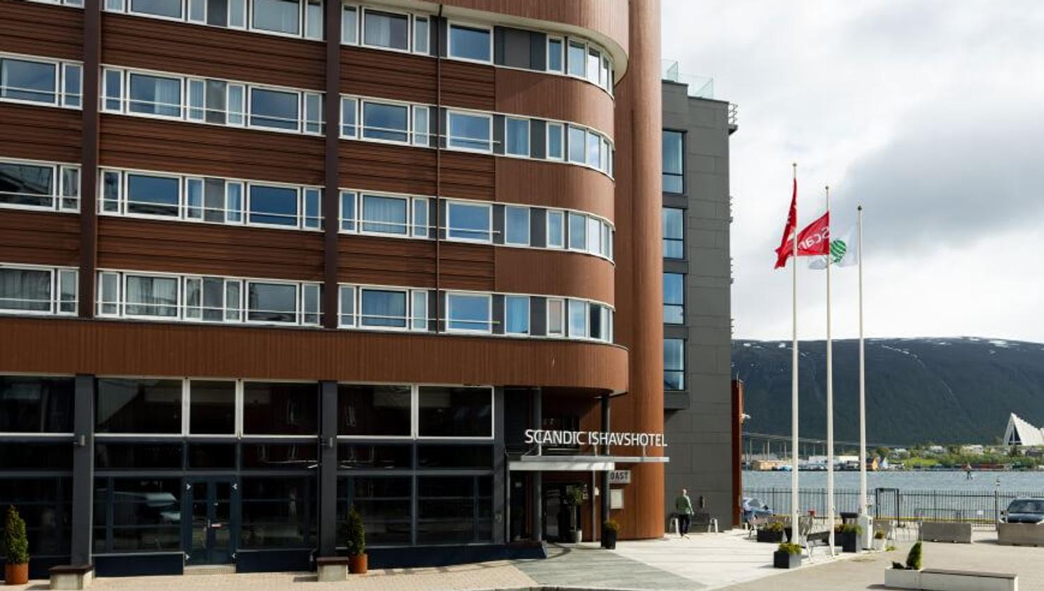 Entrance to Scandic Ishavshotell in Tromsø.