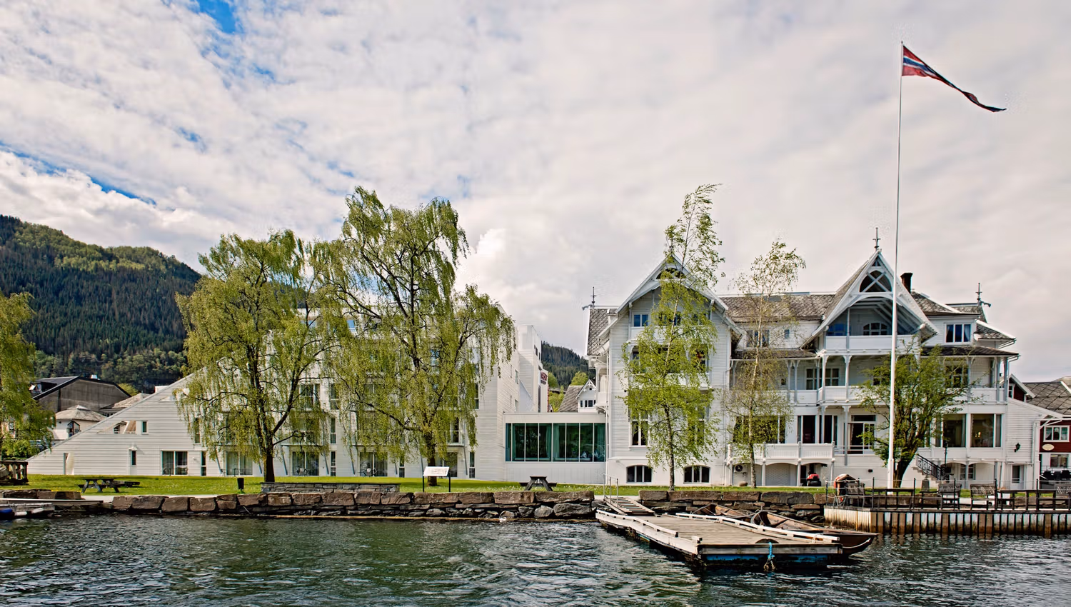 Thon Hotel Sandven – an iconic hotel by the fjord in Hardanger.