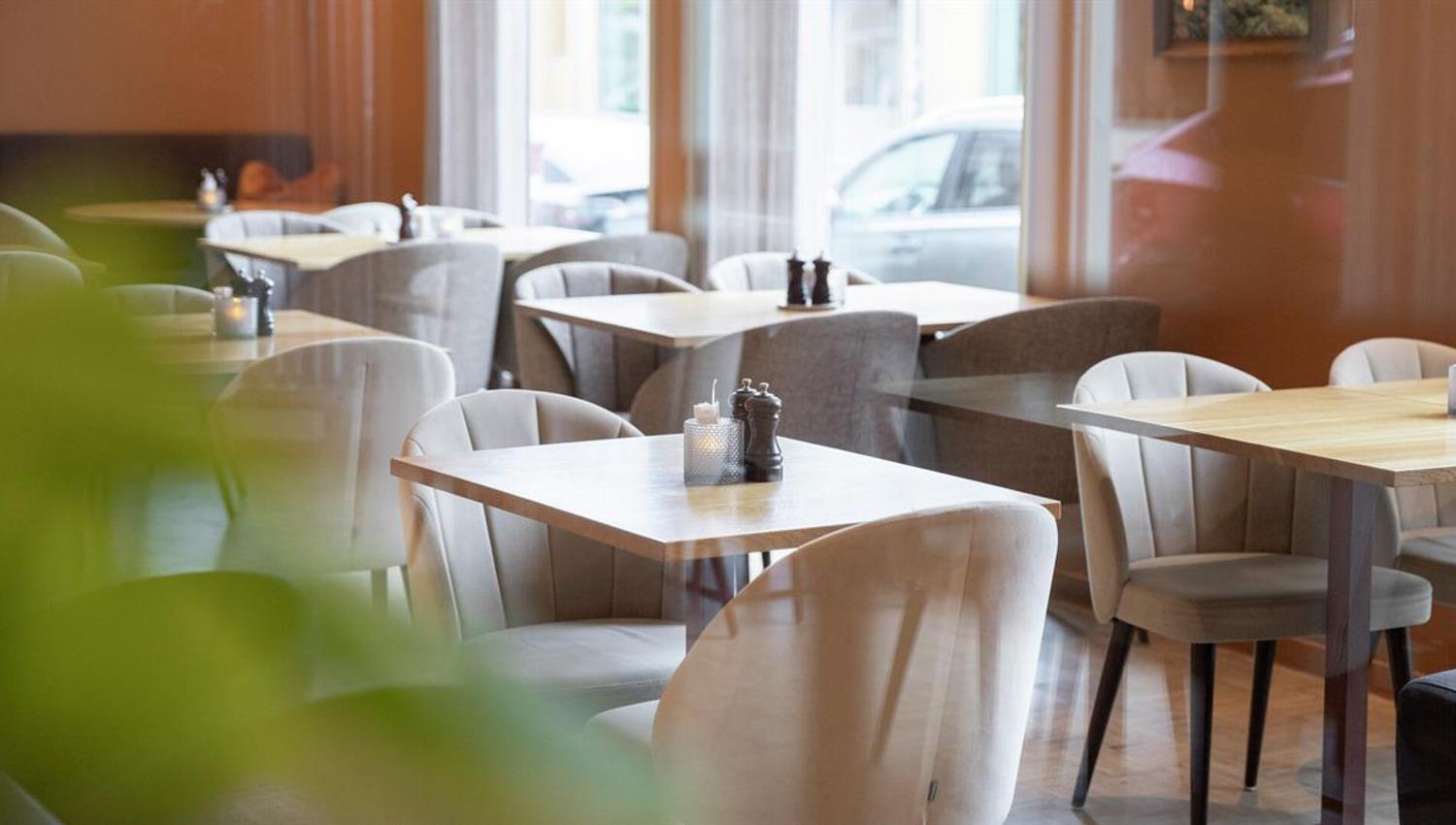The restaurant at Home Hotel Hammer