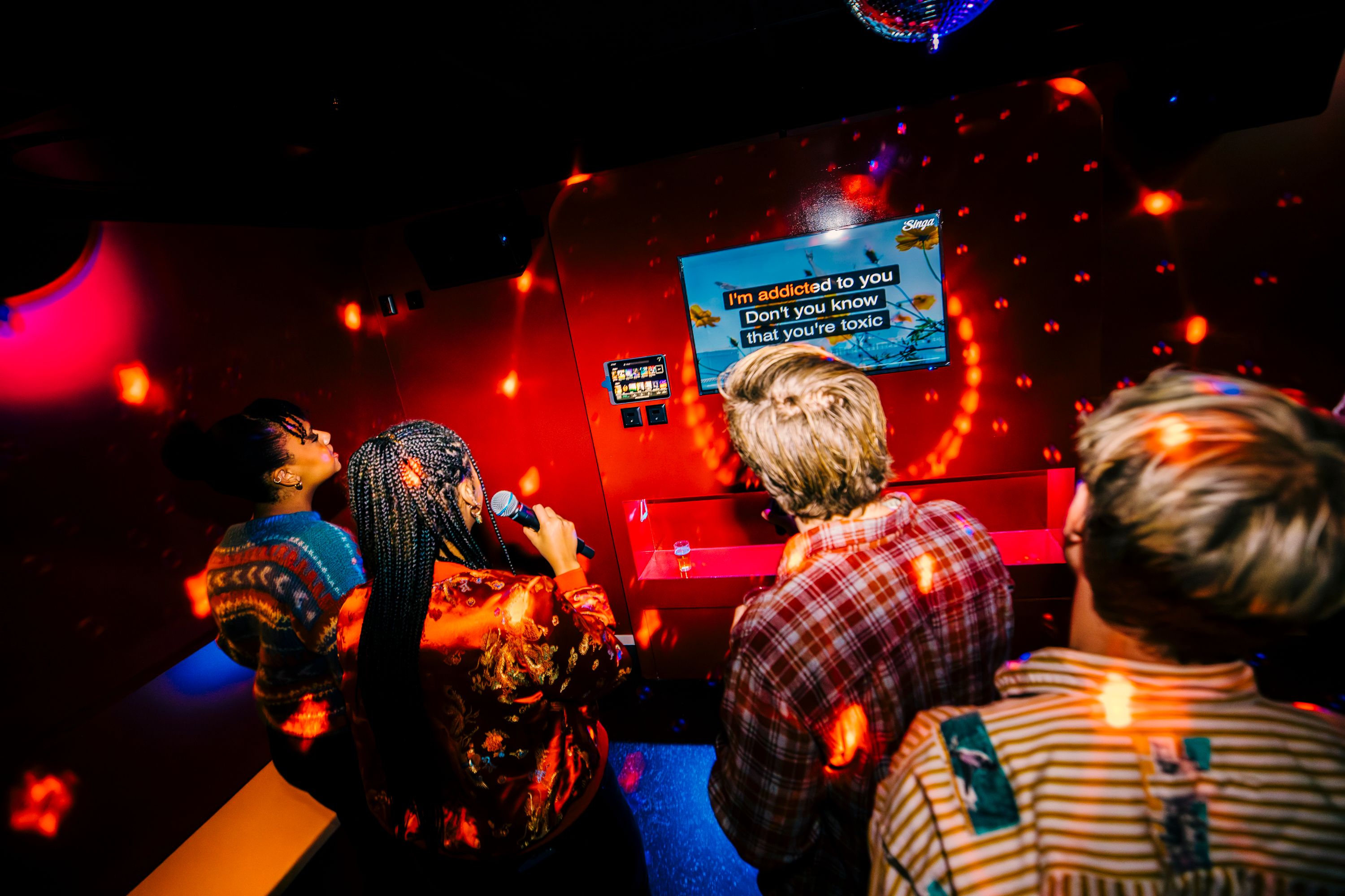 It's time for karaoke!