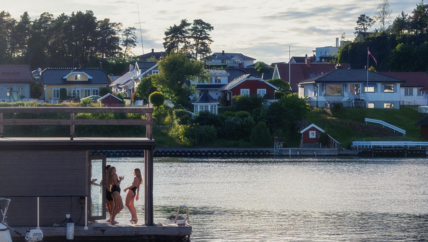 the sauna boat "Melvin"