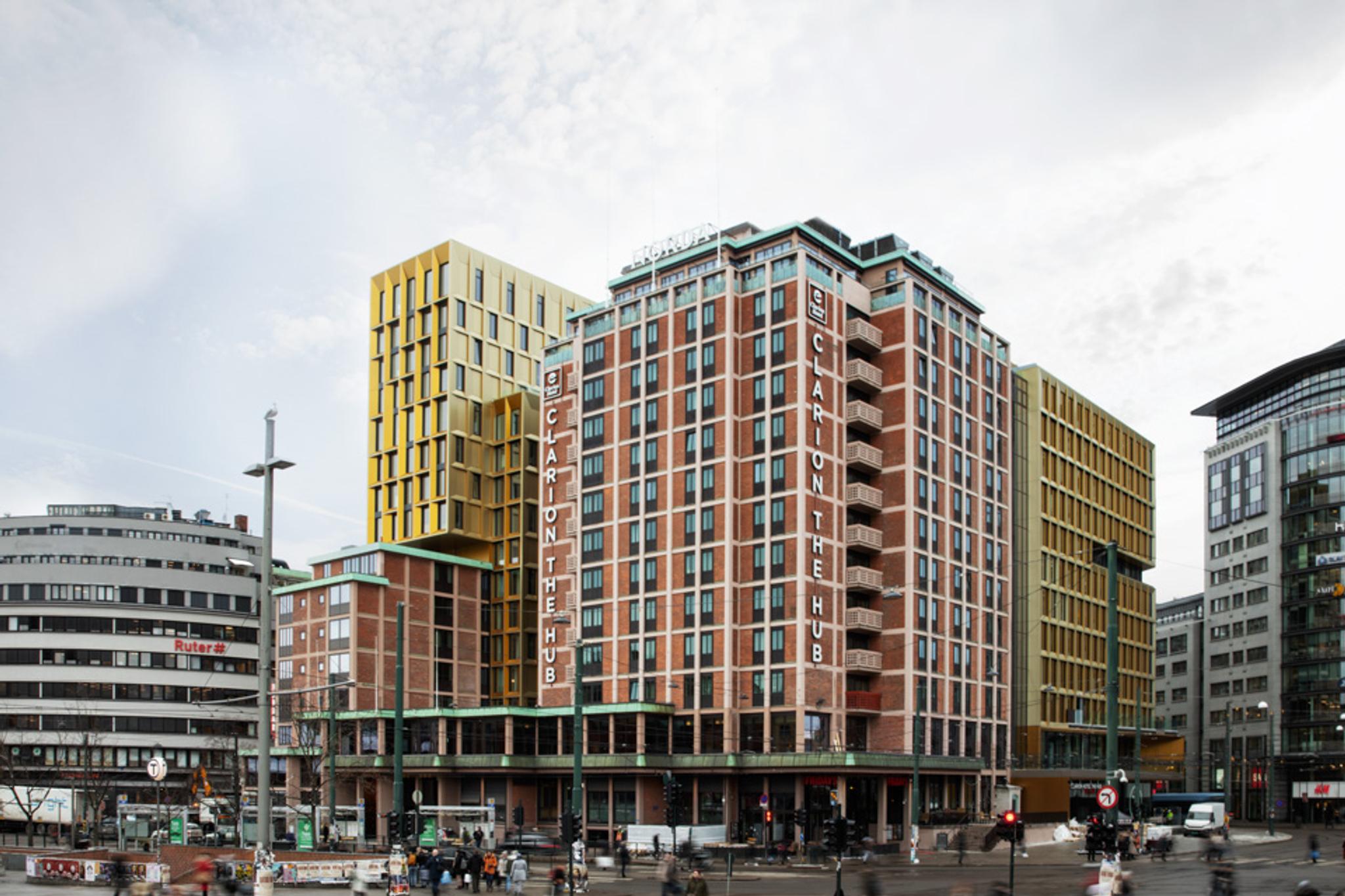 The Hub - Facade