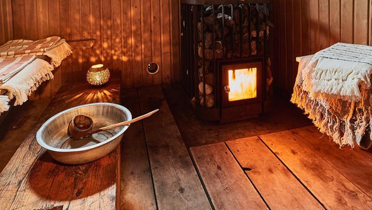 Equiment for sauna experience