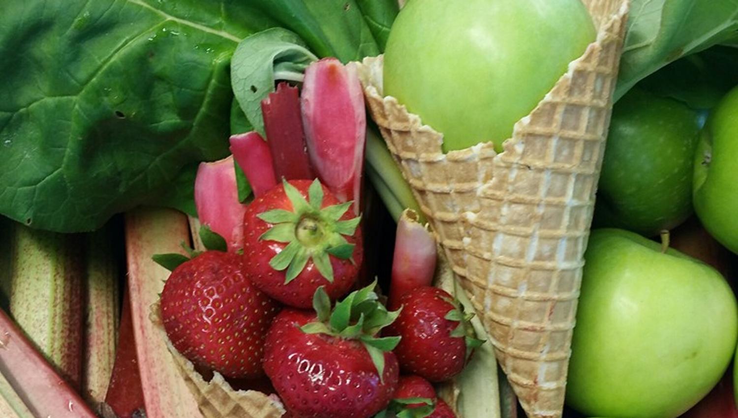 Lillis Gelato Cafe berries