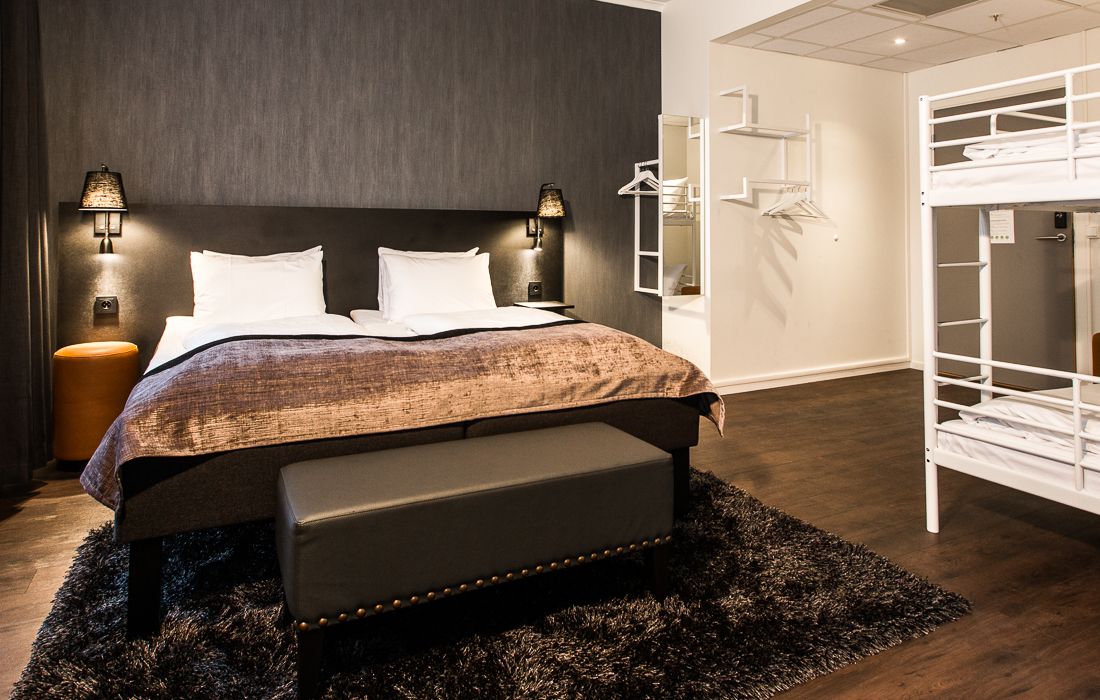 Room with double bed. Saga Hotel & Poshtel Oslo Central. Photo