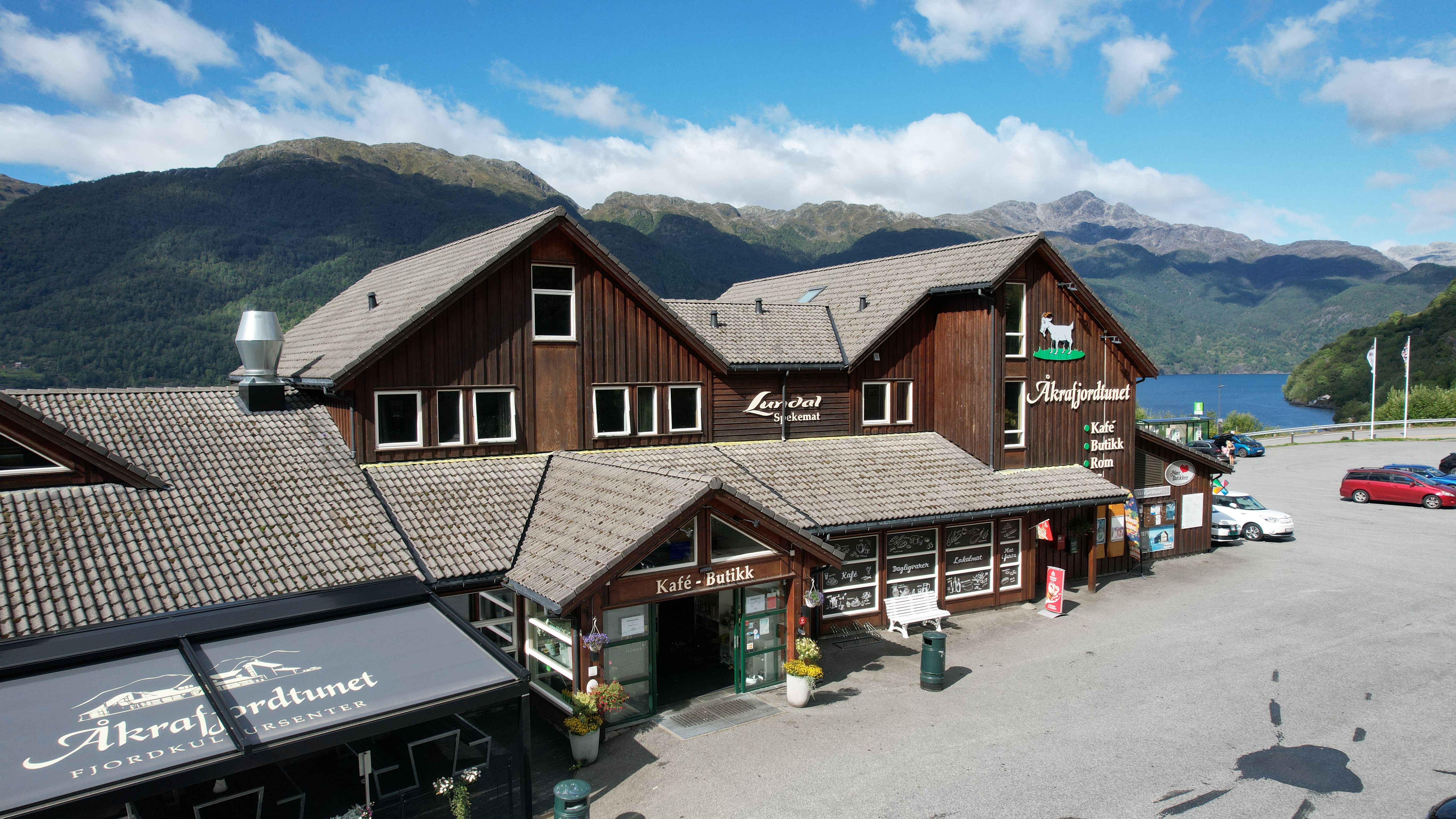 Åkrafjordtunet 