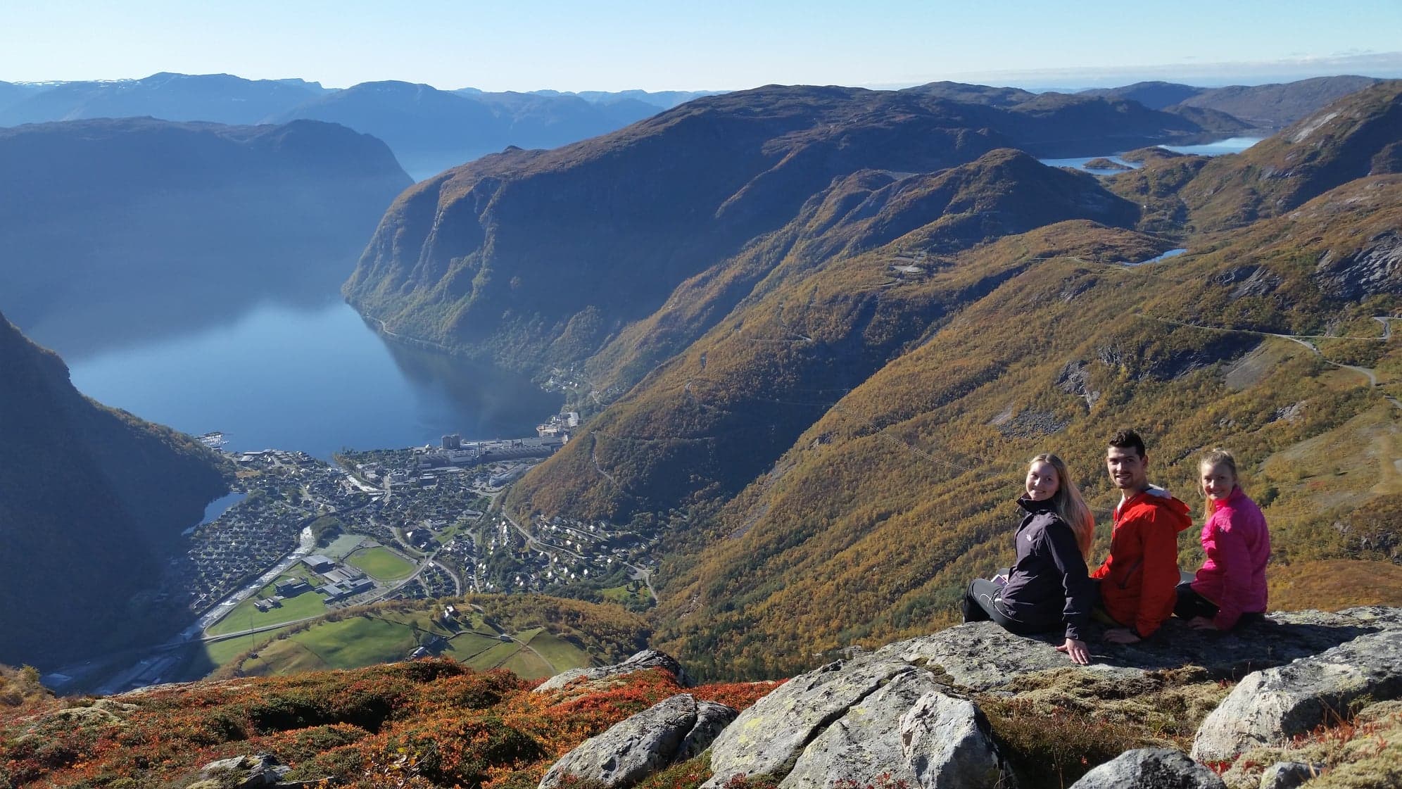 Tur til Hålandsnipa, Høyanger