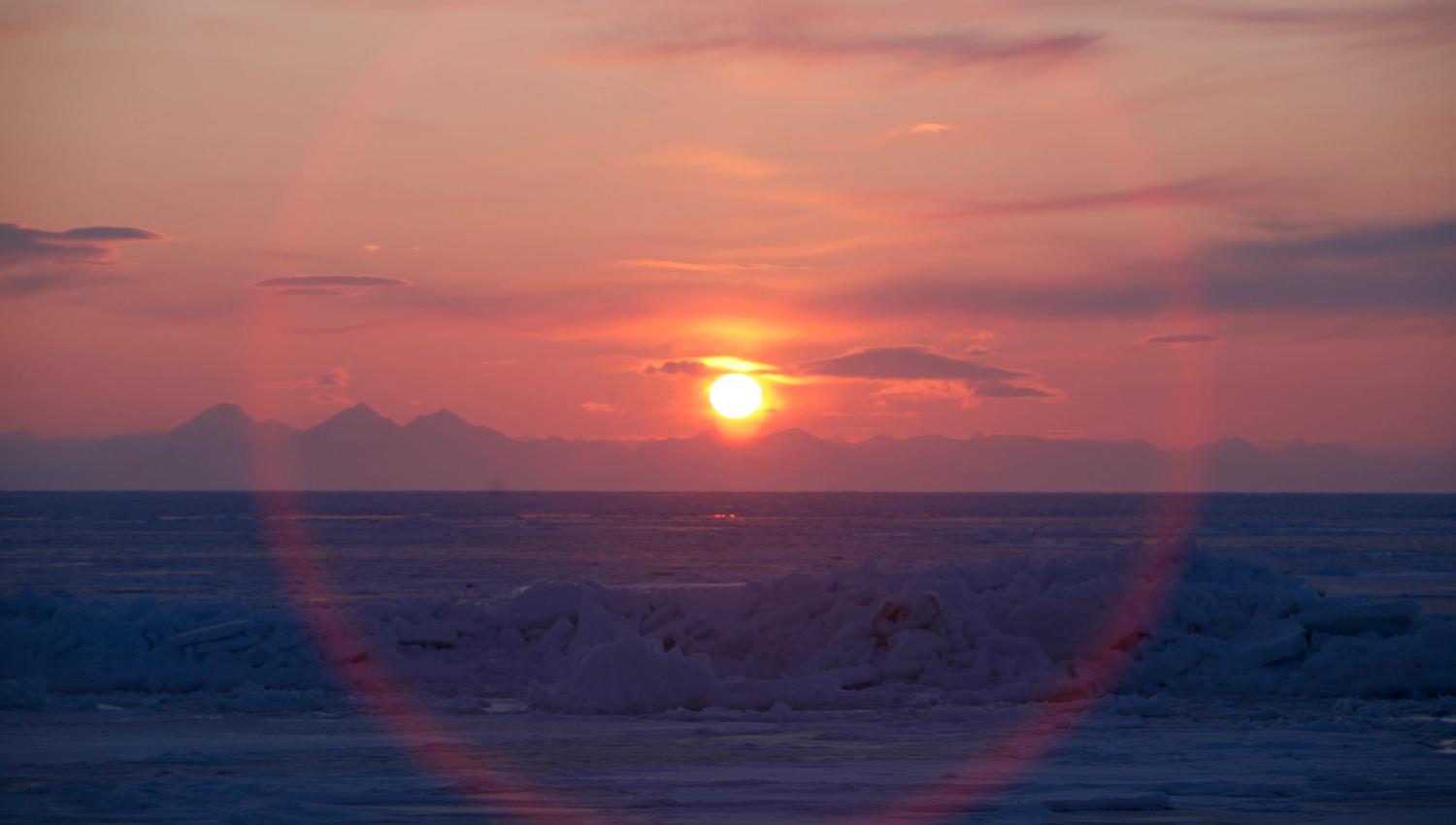 Red halo around the midnight sun