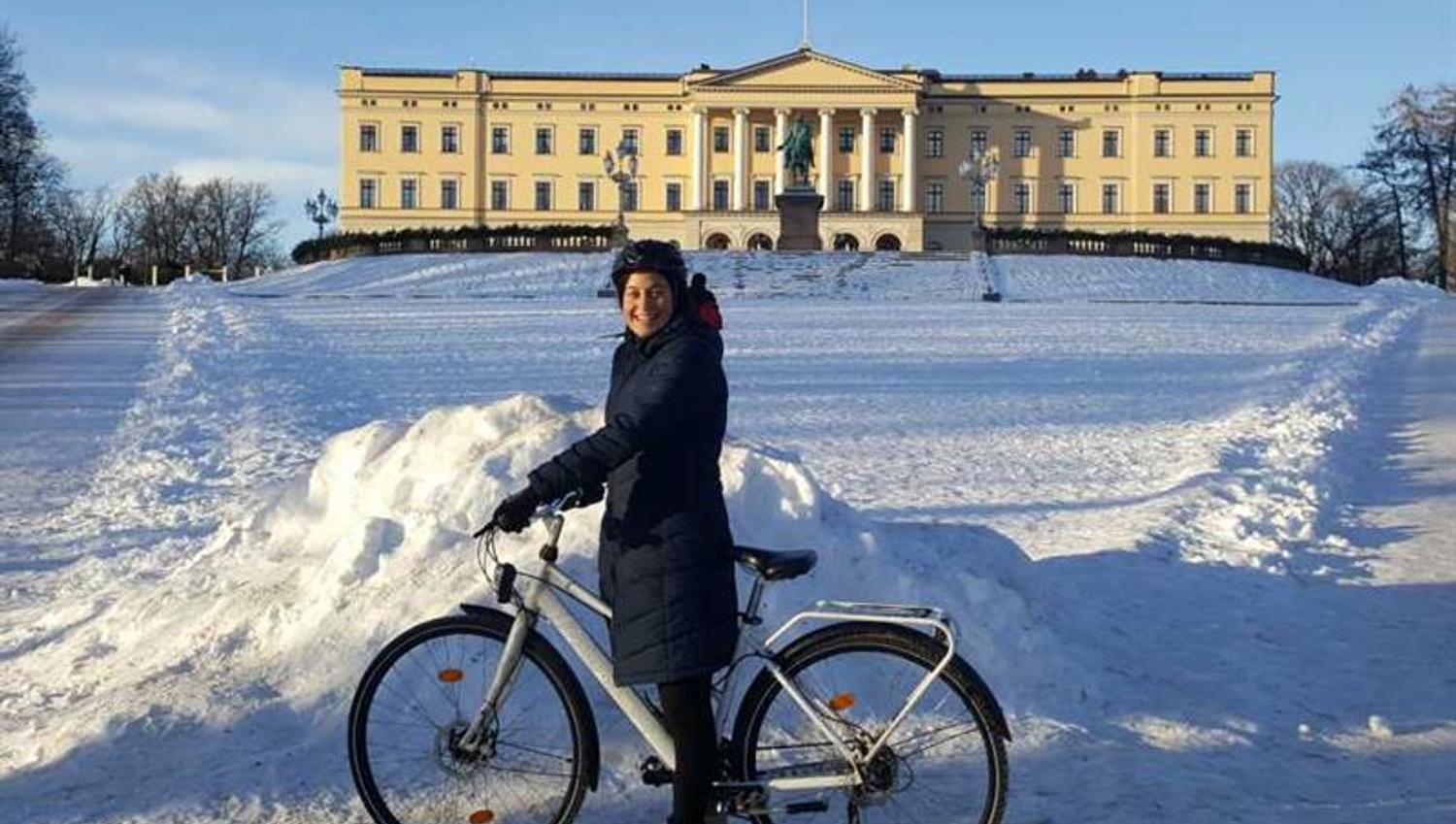 Sykkeltur i ved Slottet i snøen.