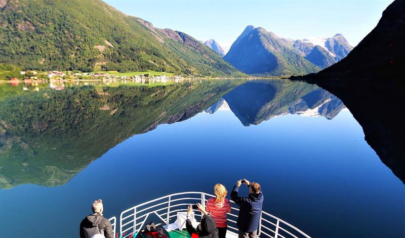 Fjord cruise on the Nærøyfjord