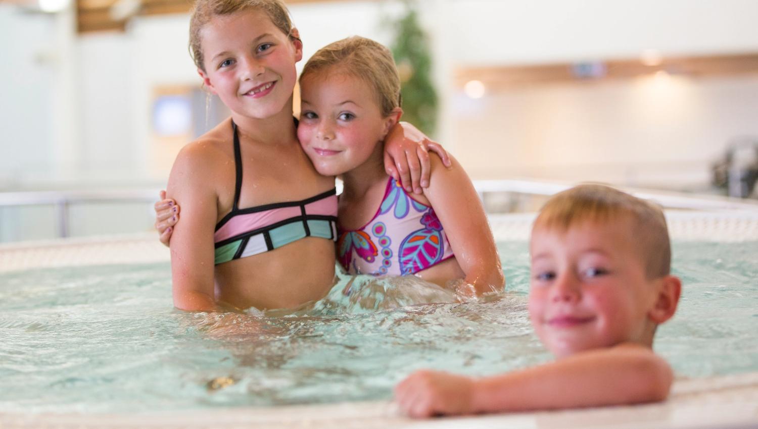 Bathing in christmas is pleasant for the whole family