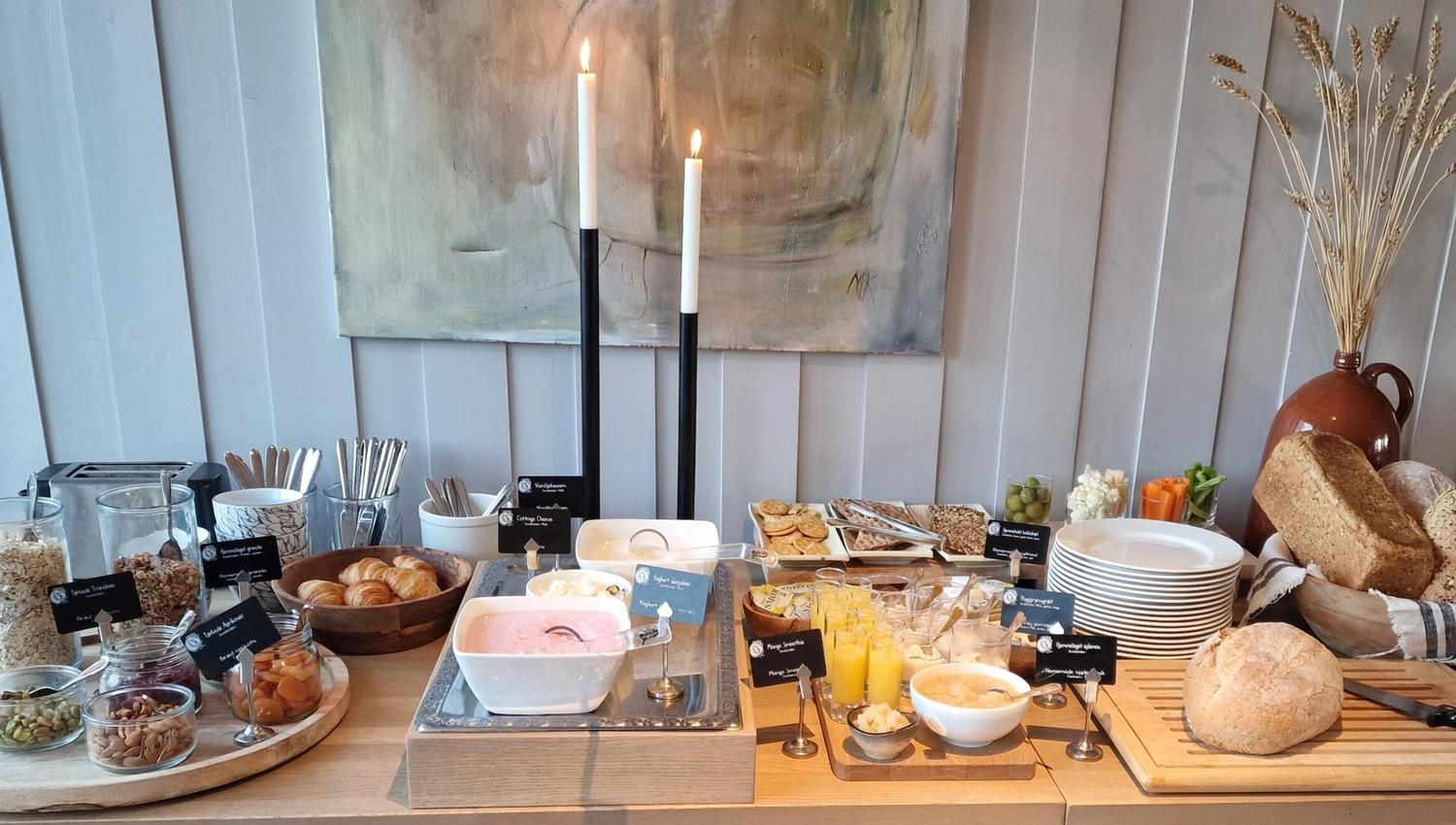 Frokostbuffet på Granavolden