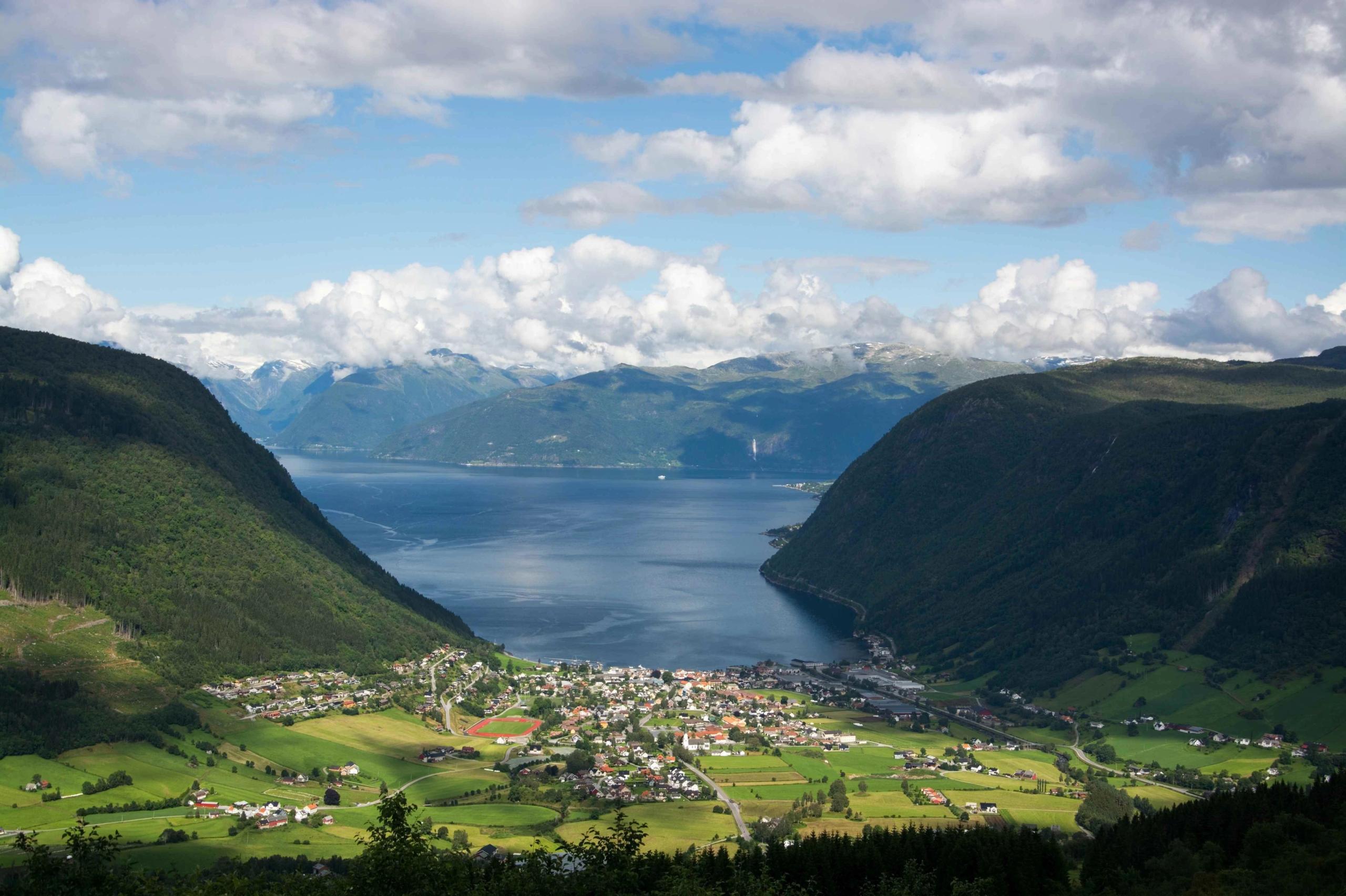 Guida tur til ciderhuset Balholm i Balestrand