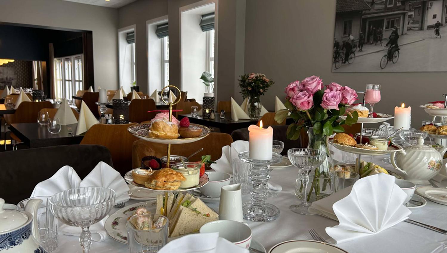 Afternoon tea på Brattrein Hotel
