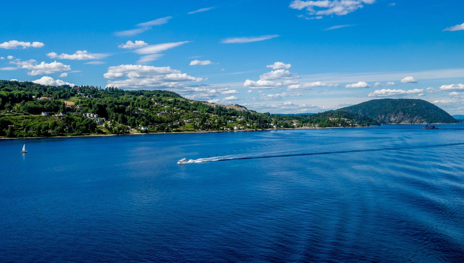The boat in the fjord