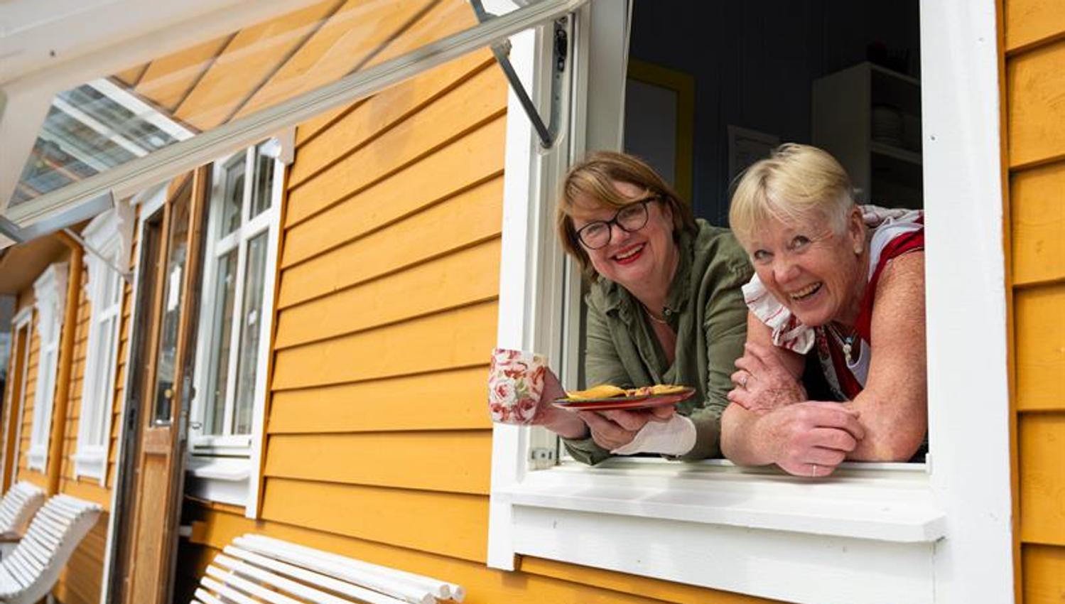 Jentene på kaien