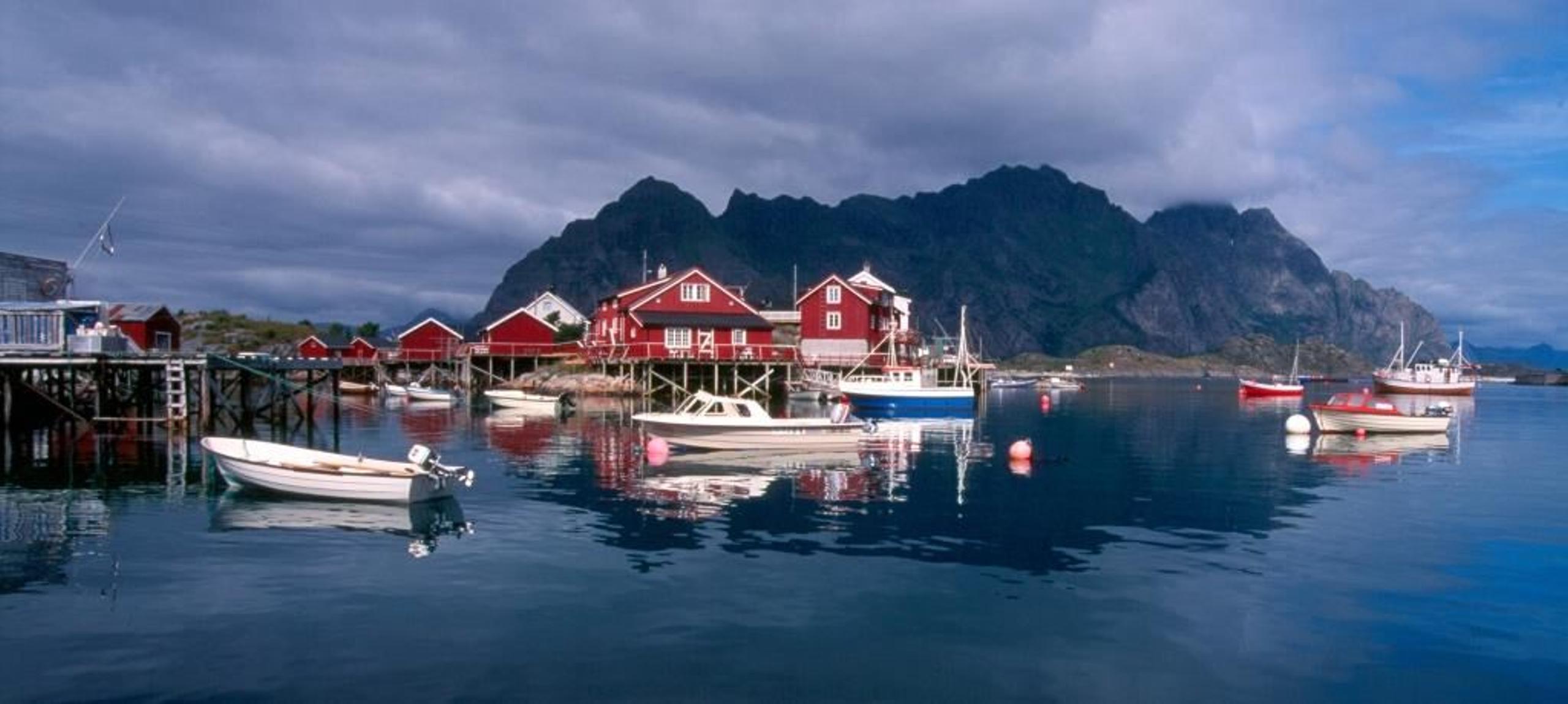 Henningsvær Rorbuer
