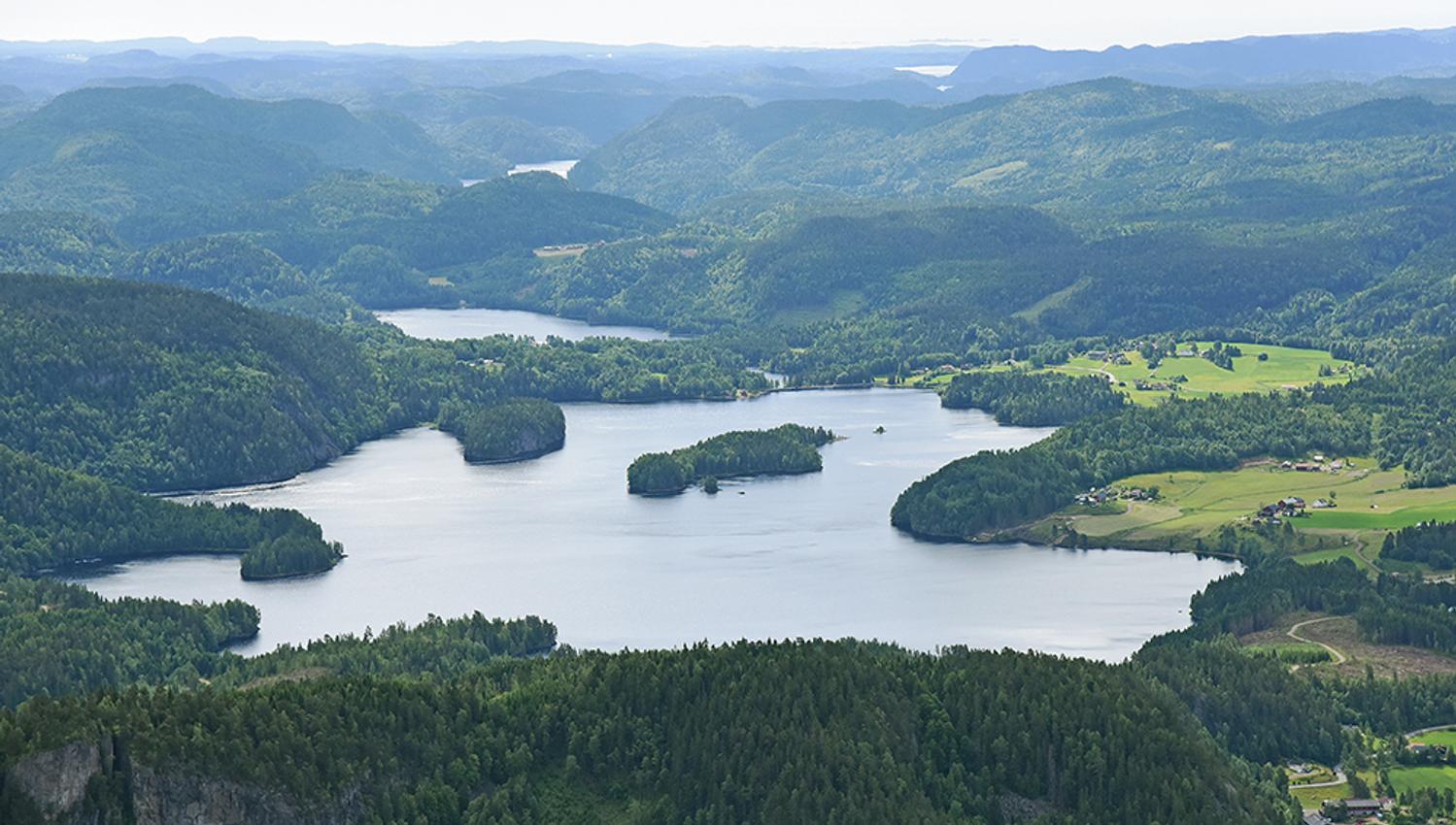 Vannet Gorningen i Siljan sett fra fugleperspektiv