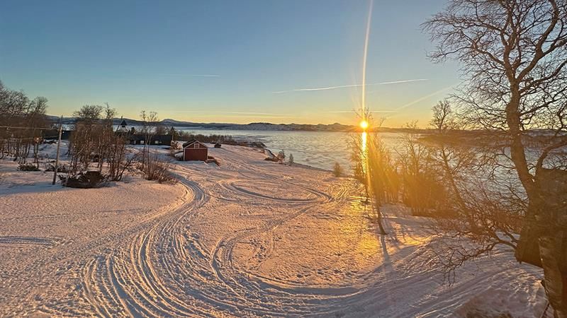 Møsstrond Tourist Cabin in winter